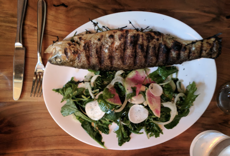 Lure signature dishes Grilled Whole Fish
Tuna Poke
Shrimp and Grits